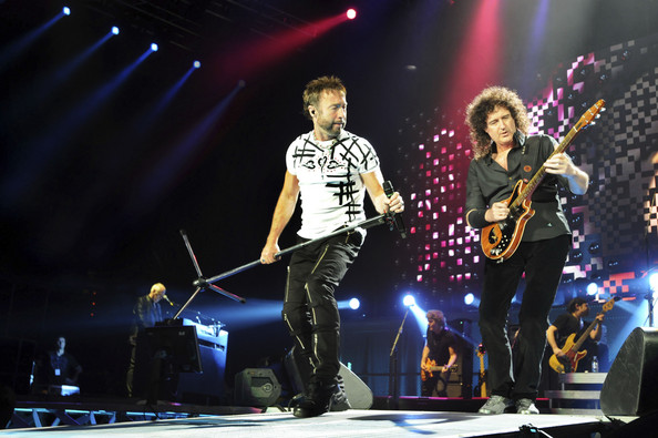 Brian+May+Queen+Performing+Munich+-WK56jGELITl